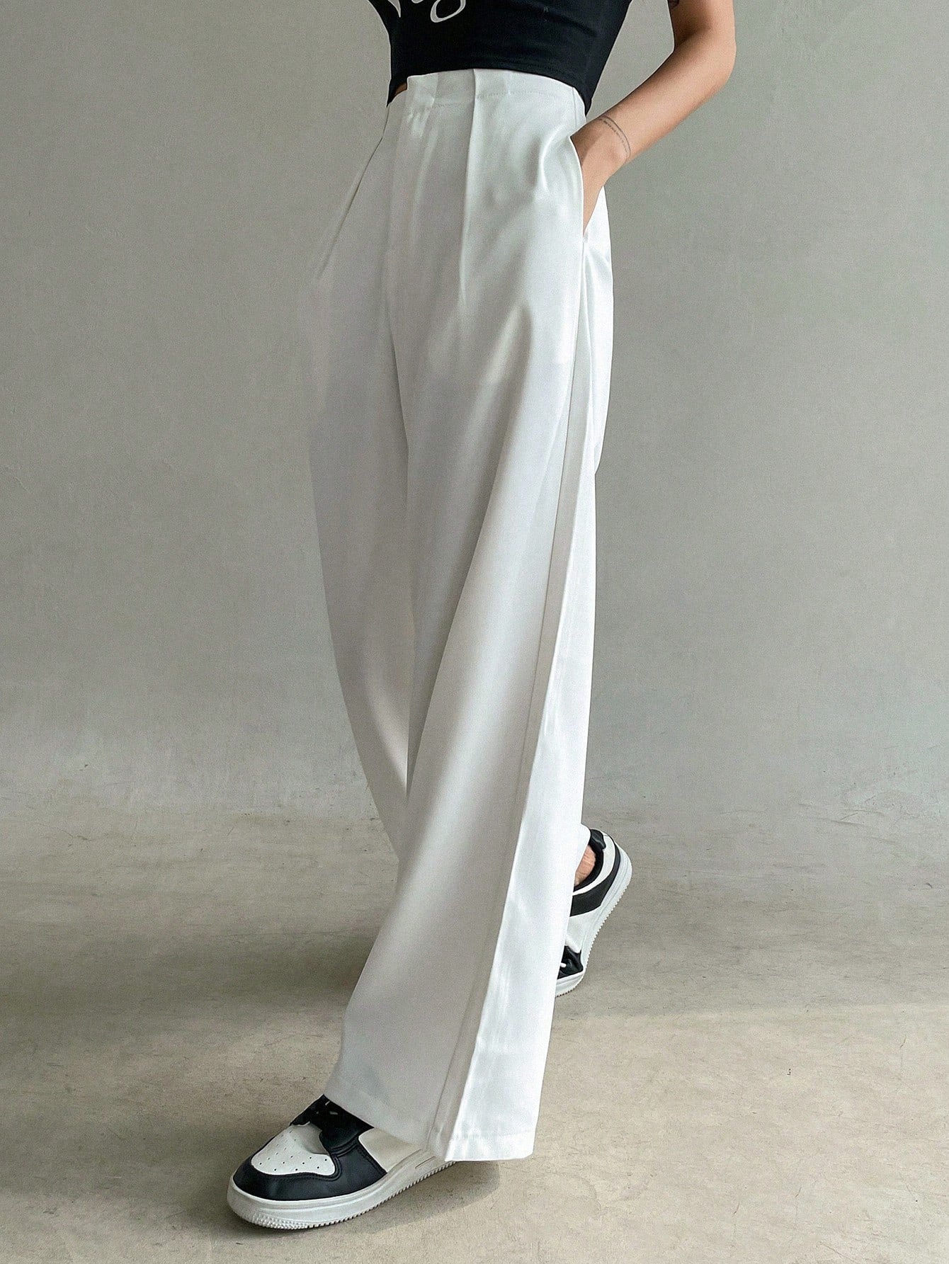 Calça feminina, Calça reta, Calça cintura alta, Calça stretch, Calça conforto, Calça wide leg