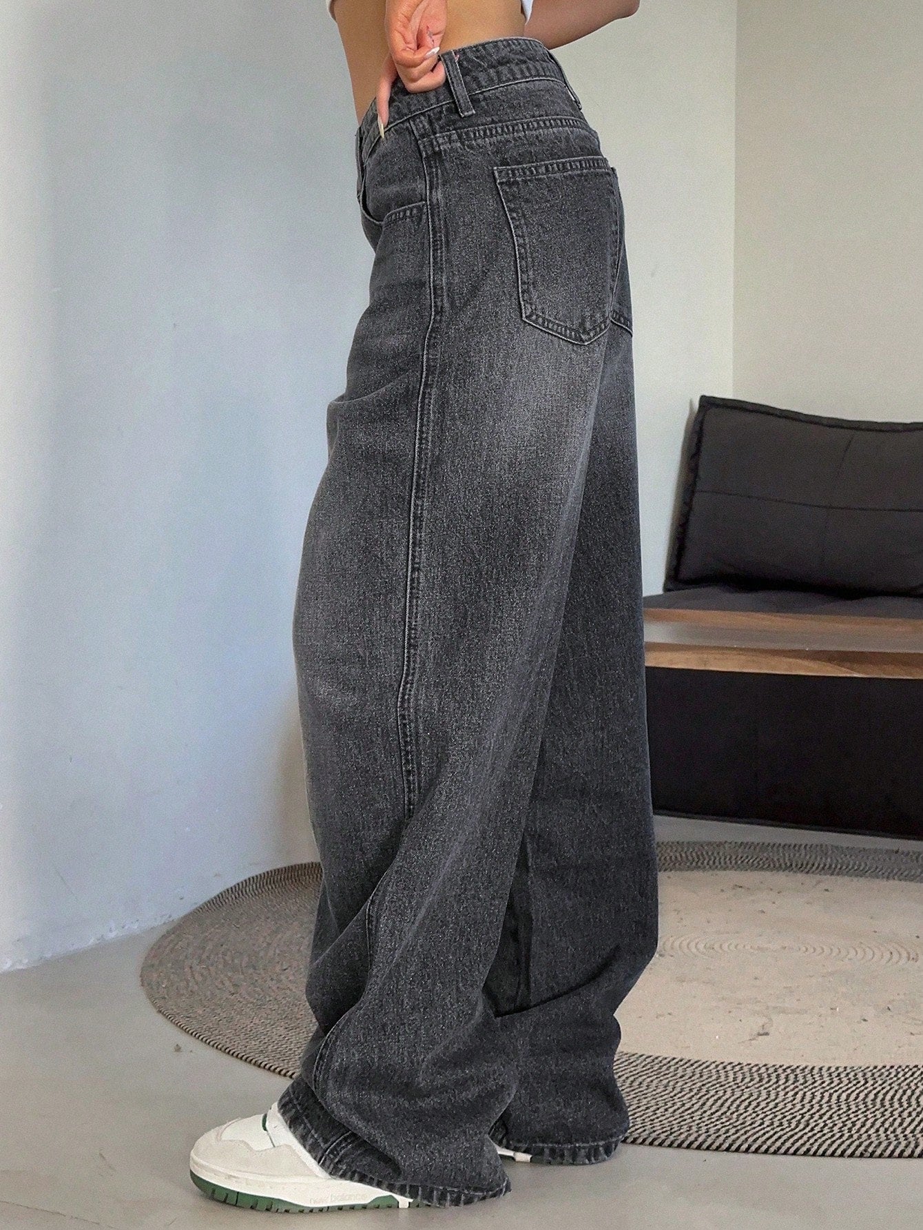 Calça jeans feminina, Calça jeans reta, Calça jeans cintura alta, Calça jeans destroyed,,Calça jeans stretch, Calça jeans lavagem escura, Calça jeans conforto, Calça jeans wide leg