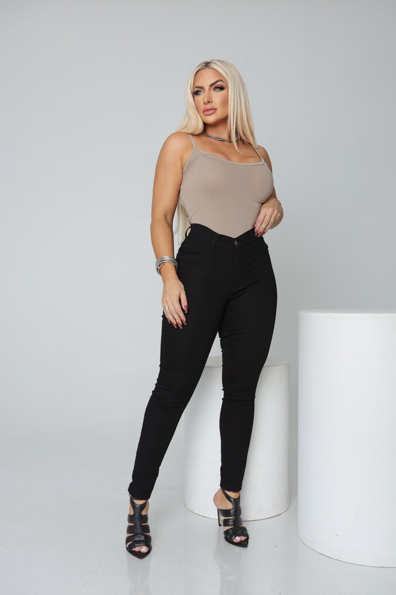 Calça jeans premium masculina,
Calça jeans premium feminina,
Calça jeans premium skinny,
Calça jeans premium reta,
Calça jeans premium cintura alta,
Calça jeans premium destroyed,
Calça jeans premium plus size,
Calça jeans premium stretch,
Calça jeans premium lavagem escura,
Calça jeans premium conforto.
