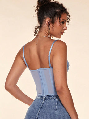 Top cropped,
Top sensual,
Cropped feminino,
Top vazado,
Cropped confortável,
Top para festa,
Top elegante feminino,
Top com design ousado,
Cropped de alta qualidade.